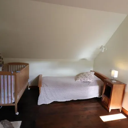度假居 Charmante Maison Renovee Avec Jardin Et Cheminee Au Coeur Des Volcans D'auvergne - Fr-1-742-280 *