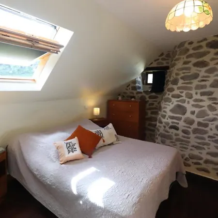 Charmante Maison Renovee Avec Jardin Et Cheminee Au Coeur Des Volcans D'auvergne - Fr-1-742-280 Moussages